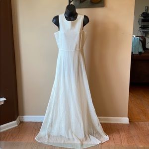 NWT GRACIA SLEEVELESS CREAM & GOLD MAXI DRESS